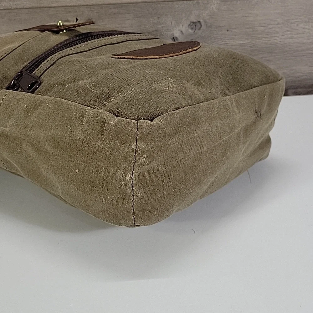 Frost River Duluth Trading Waxed Canvas Roll-Top Crossbody Bag in Olive Green
